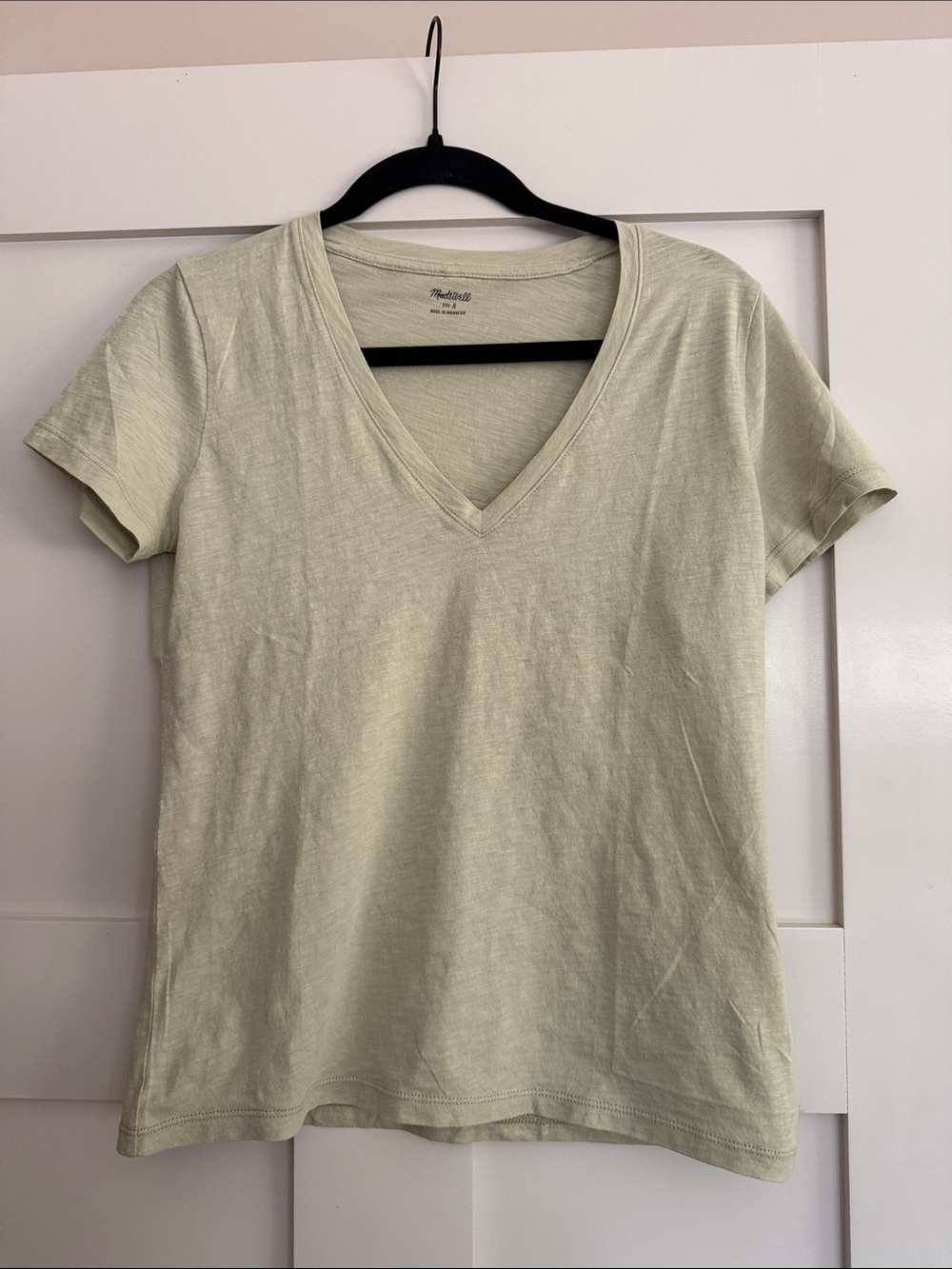 Madewell NWOT Classic Lightweight V-Neck Short Sleeve Top - Light Sage Green